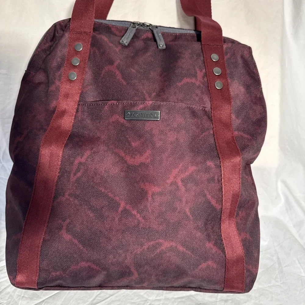 Columbia Womens Easy Out Medium Tote Shoulder Bag Red Nylon Zip Closure Logo